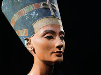 История косметики. Нефертити