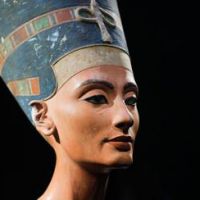 Всемирная краткая история косметики. От первобытных людей до Японии